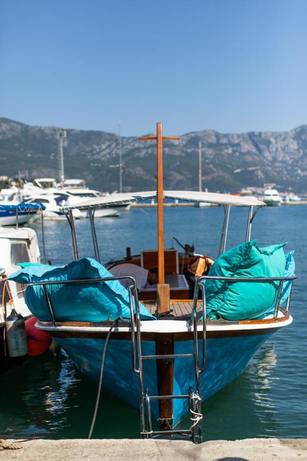 Gringo Boat Budva