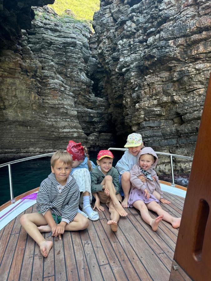 Båthotell Gringo Boat *